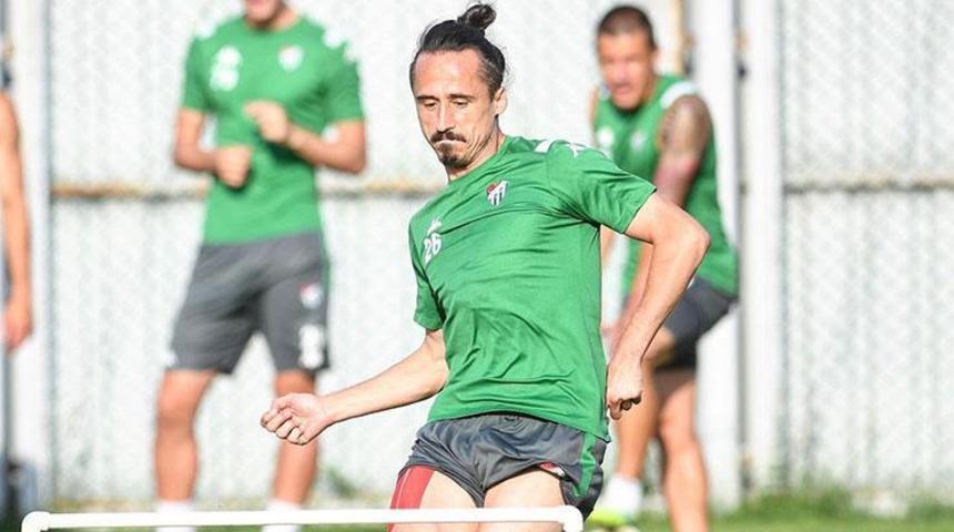 Serdar &Ouml;zkan Bursaspor&rsquo;la olan s&ouml;zleşmesini feshetti