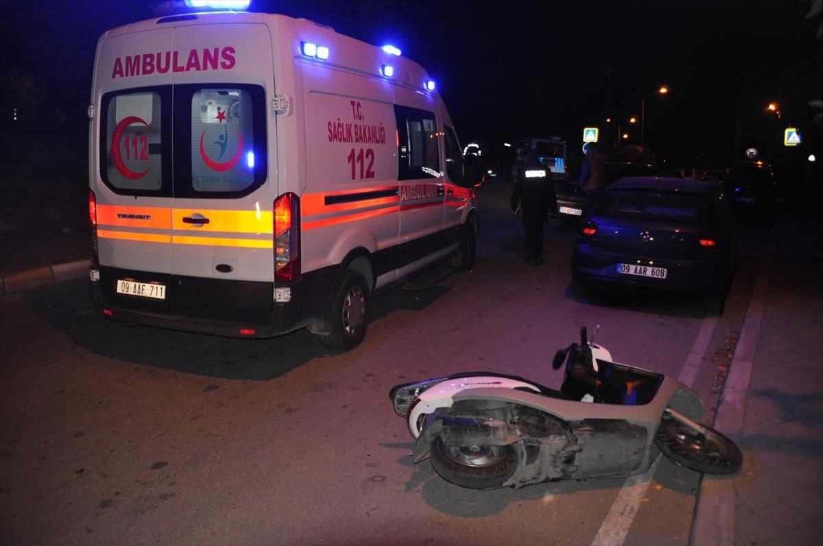 Aydın'da kaldırıma &ccedil;arpan motosiklet s&uuml;r&uuml;c&uuml;s&uuml; ağır yaralandı
