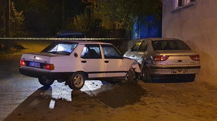 Otomobiliyle seyir halindeyken silahlı saldırıya uğrayan kişi öldü