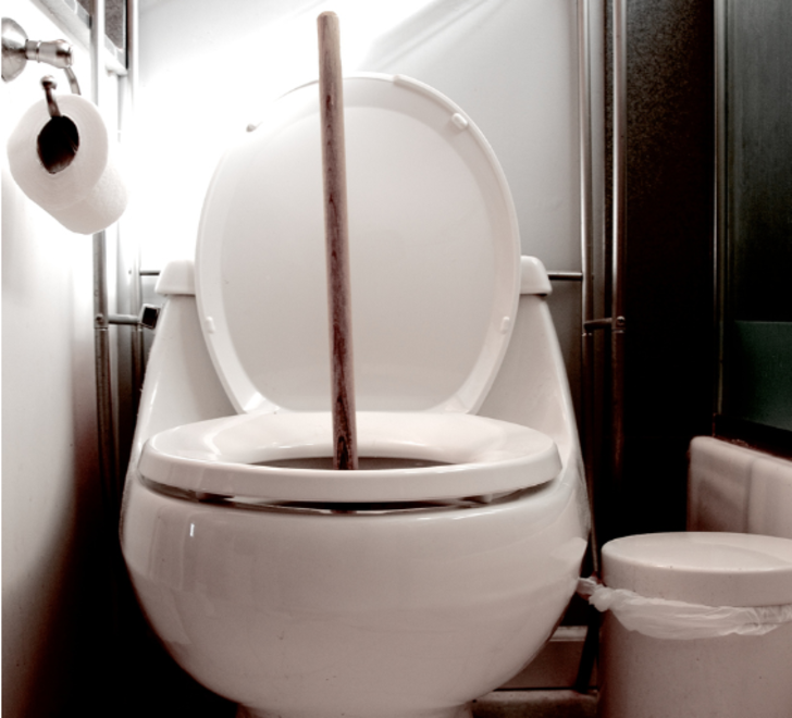 Tuvalet tıkanıklığını gideren y&ouml;ntem! Bulaşık deterjanı sorunu &ccedil;&ouml;z&uuml;yormuş