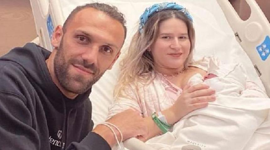 Vedat Muriqi 2. kez baba oldu