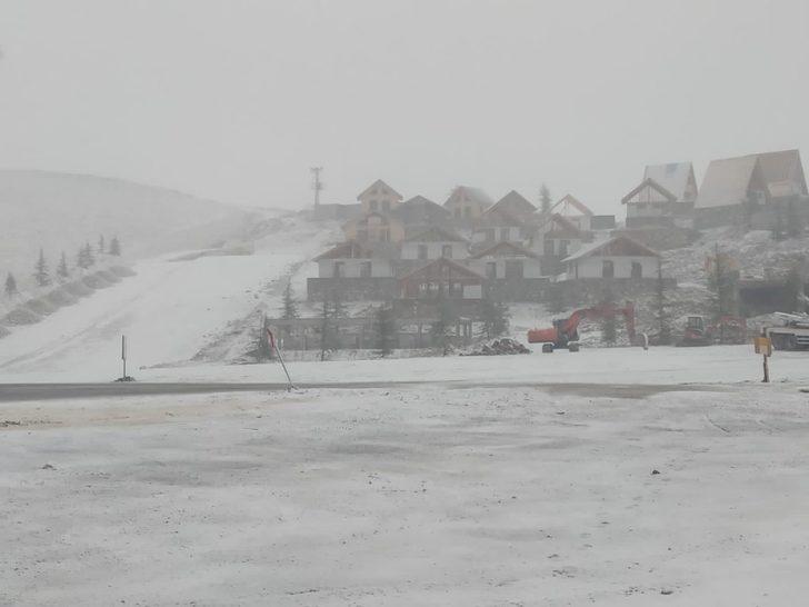 Kahramanmaraş’a mevsimin ilk karı yağdı G2