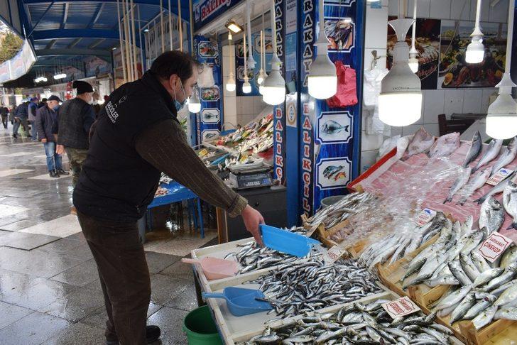 Fırtına balık fiyatlarını arttırdı G3