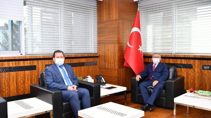 Ali İhsan Kabakcı, B&uuml;y&uuml;kkılı&ccedil;&rsquo;u ziyaret etti