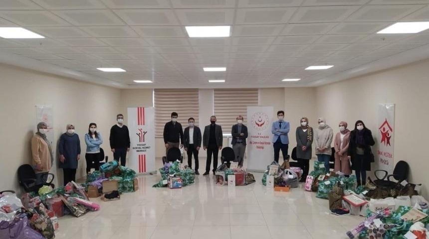 Yozgat&rsquo;ta 2 bin 20 &ccedil;ocuğa oyuncak dağıtıldı
