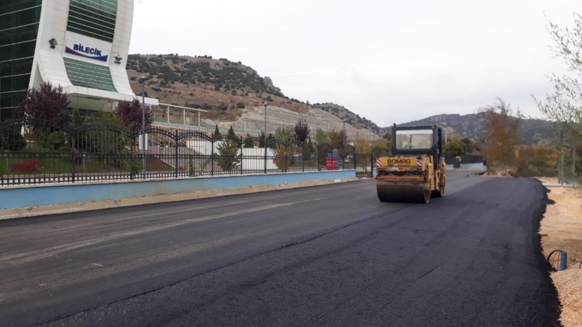 Y&uuml;ksek Hızlı Tren girişine asfalt &ccedil;alışması yapıldı