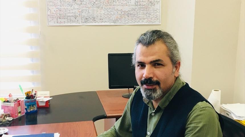 Türk bilim insanları Kovid-19'a karşı etkili olabilecek "öncü ilaç adayı molekülleri" geliştirecek