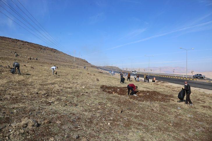 Cizre’de ‘temiz çevre sağlıklı toplum’ sloganıyla temizlik kampanyası başlatıldı G4