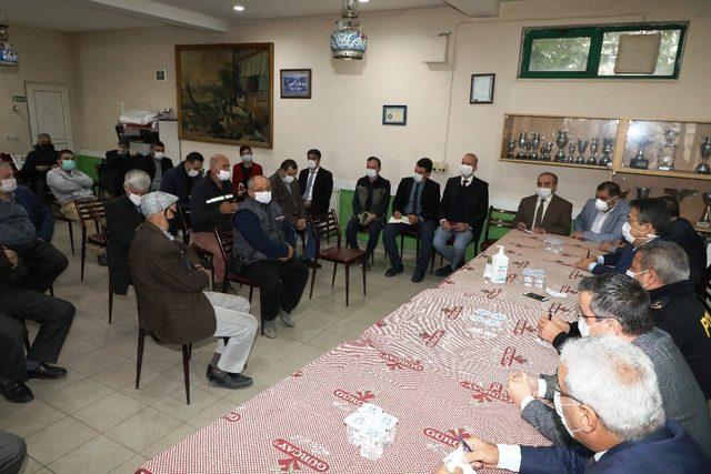 Kaymakam ve Başkan Tavşancıl’da vatandaşı dinledi