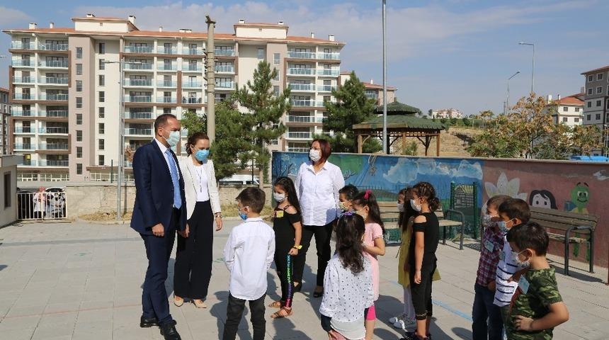Niğde Belediye Başkanı &Ouml;zdemir&rsquo;den D&uuml;nya &Ccedil;ocuk Hakları G&uuml;n&uuml; mesajı