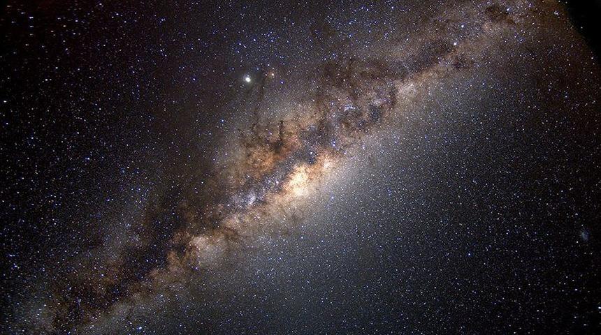 Samanyolu'nun derinliklerinde gizlenmiş "fosil galaksi" keşfedildi