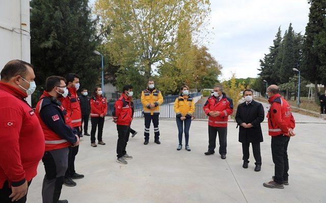 Vali Aktaş’tan İzmir kahramanlarına ziyaret