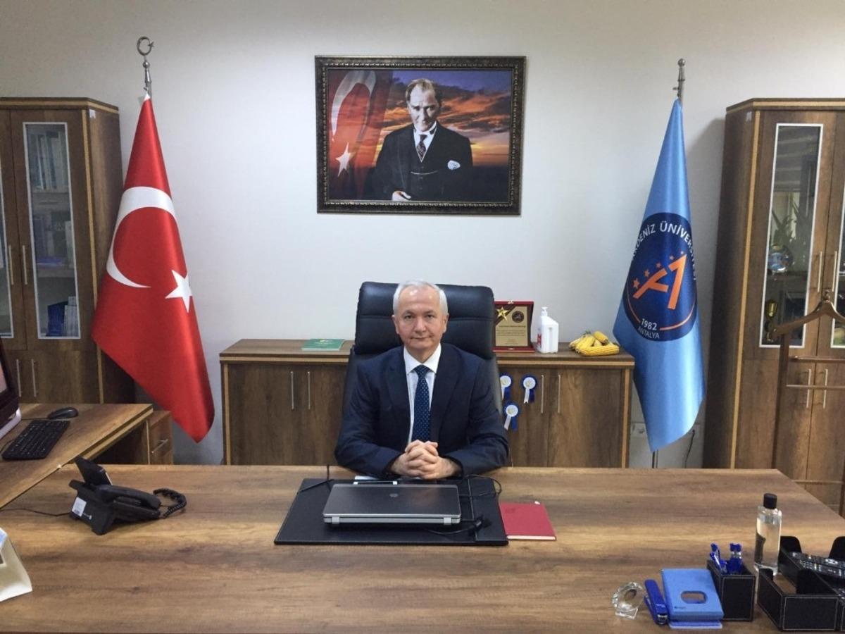 A&Uuml; Ziraat Fak&uuml;ltesi&rsquo;nde g&ouml;rev değişimi