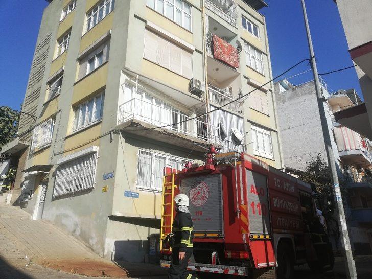 Çatıda yakılan kablo mahalleyi ayağa kaldırdı G4