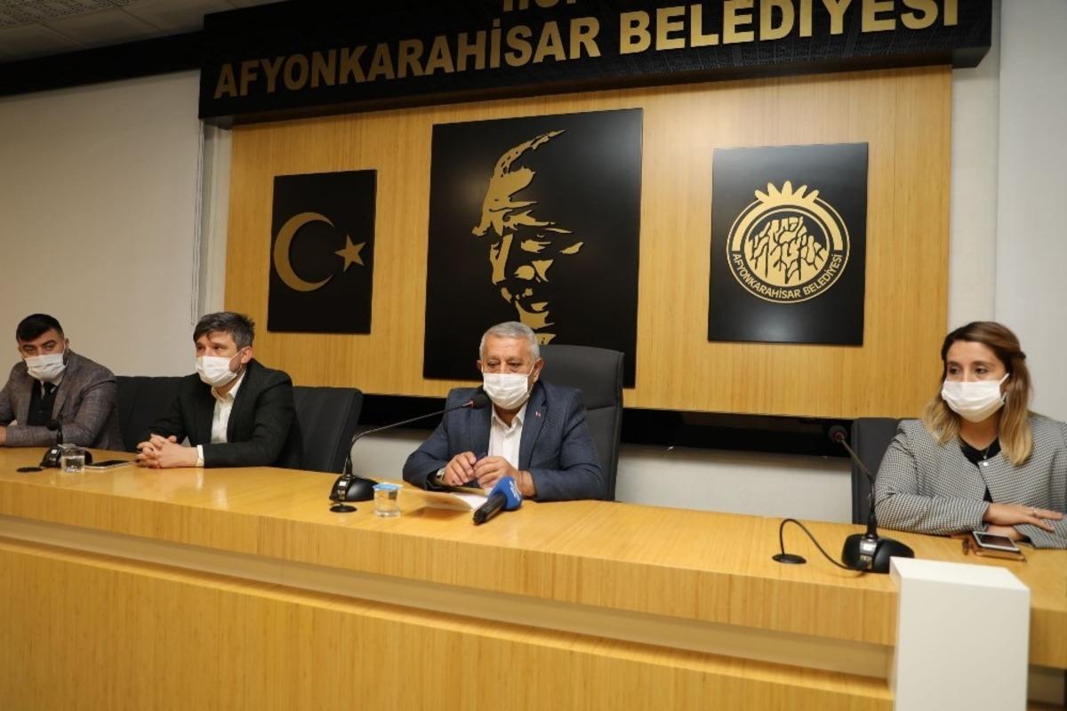 Başkan Zeybek&rsquo;ten mahalle muhtarlarına korona vir&uuml;s uyarısı!