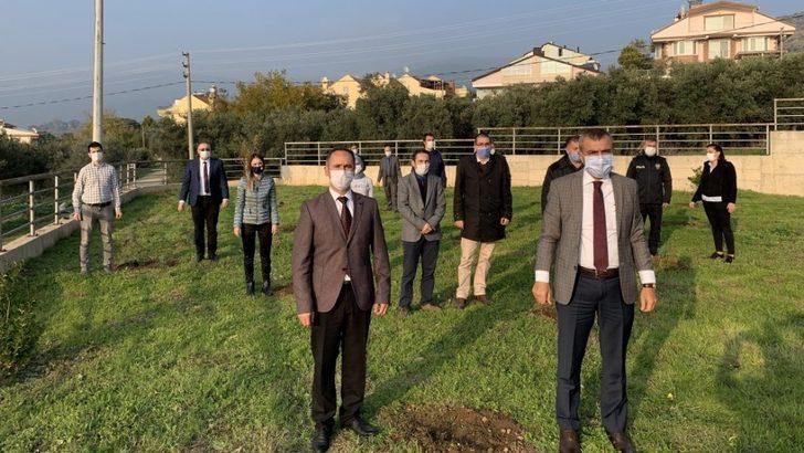 Öğretmenlerin fidanları toprakla buluştu G2