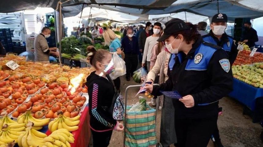 Pazar yerlerinde korona virüs bilgilendirmesi