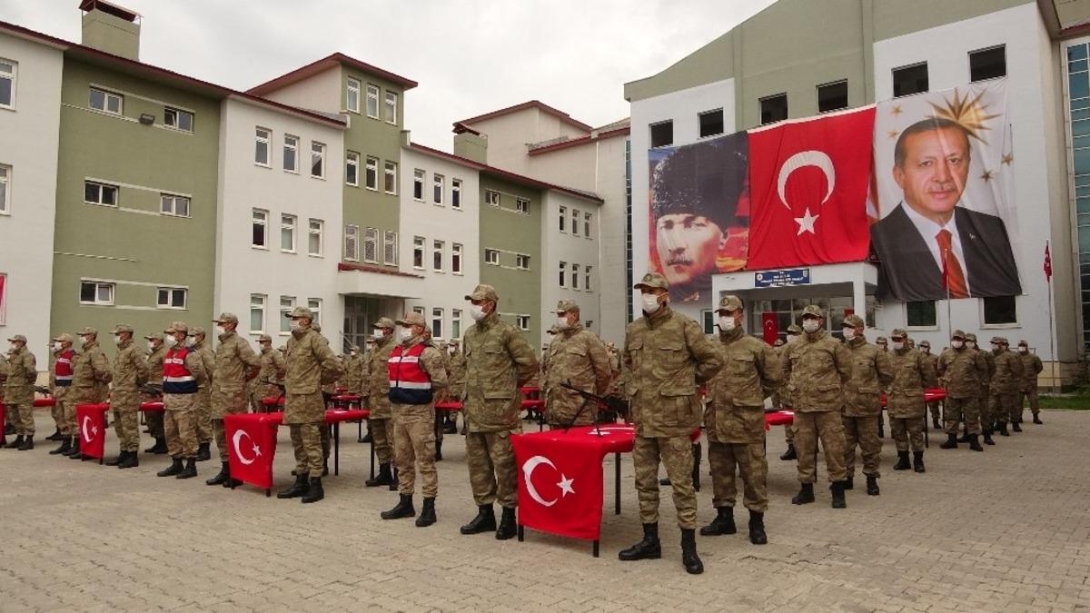 Muş&rsquo;ta 120 g&uuml;venlik korucusu i&ccedil;in yemin t&ouml;reni d&uuml;zenlendi
