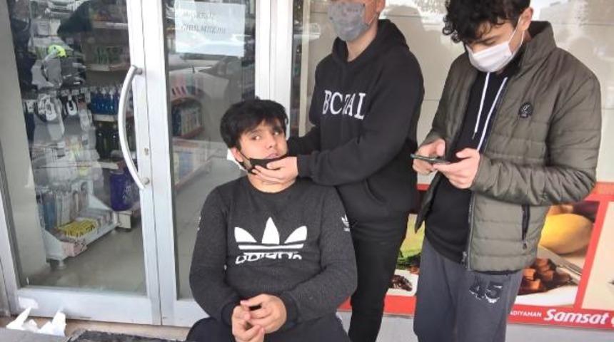 Esenyurt'ta gençler arasında dedikodu kavgası: 2 yaralı