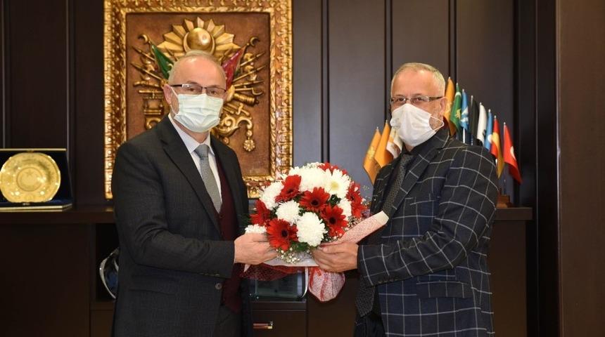 Rekt&ouml;r &Uuml;nal: &ldquo;OM&Uuml;&rsquo;y&uuml; hak ettiği yere taşıyacağız"