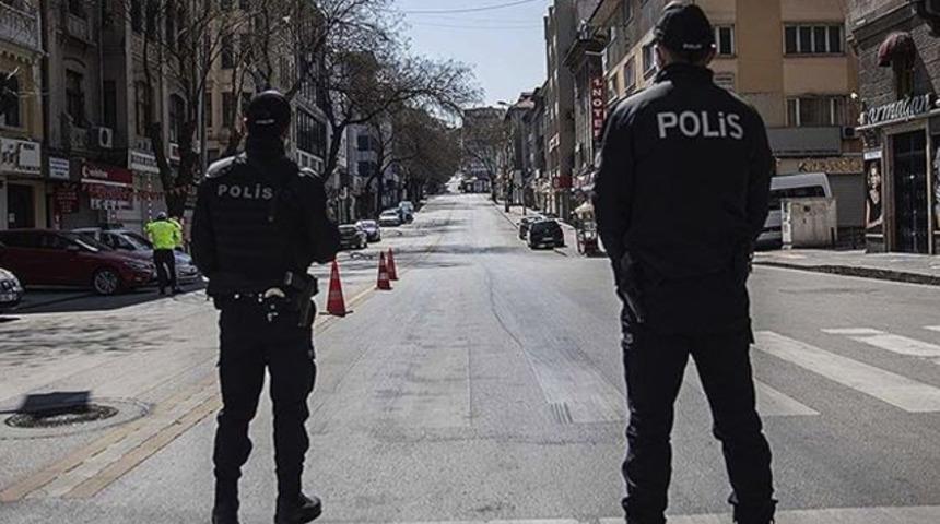 Manisa Valiliği duyurdu: Sokağa &ccedil;ıkma kısıtlaması bu gece yarısı başlıyor