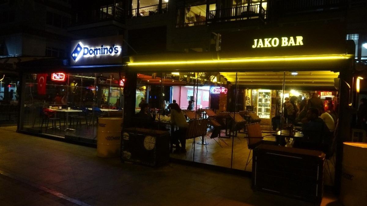 &Ccedil;anakkale&rsquo;de kafeler saat 20.00&rsquo;de kapılarına kilit vurdu