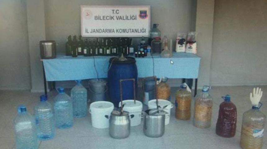 Bilecik&rsquo;te 211 litre ka&ccedil;ak i&ccedil;ki ele ge&ccedil;irildi