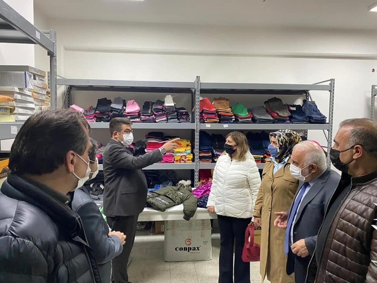 D&uuml;zce Belediyesi Meclis &uuml;yeleri &ccedil;ocuklar i&ccedil;in destek verdi