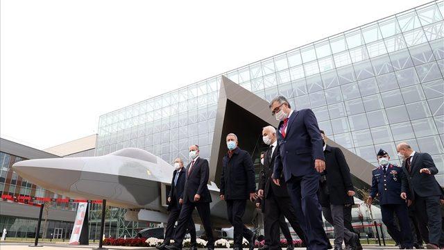 Milli Savunma Bakanı Hulusi Akar ve TSK Komuta Kademesi TUSAŞ’ı ziyaret etti