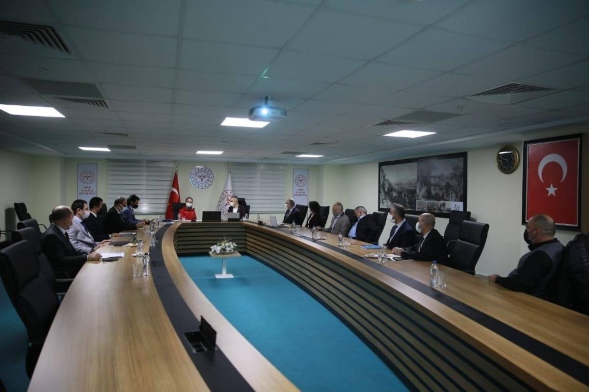 Milletvekili Savaş&rsquo;tan İl Sağlık M&uuml;d&uuml;r&uuml; A&ccedil;ıkg&ouml;z&rsquo;e ziyaret