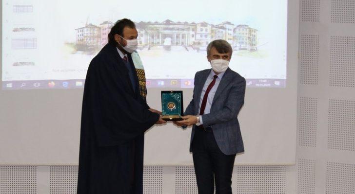 DPÜ Güzel Sanatlar Fakültesinde Yükseltme Töreni G3