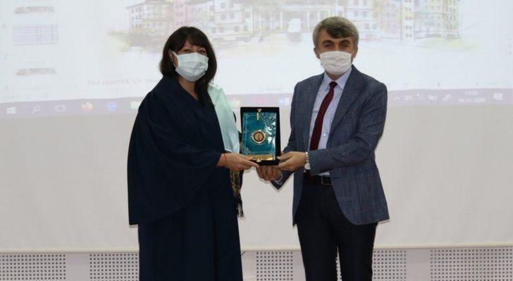 DPÜ Güzel Sanatlar Fakültesinde Yükseltme Töreni G5