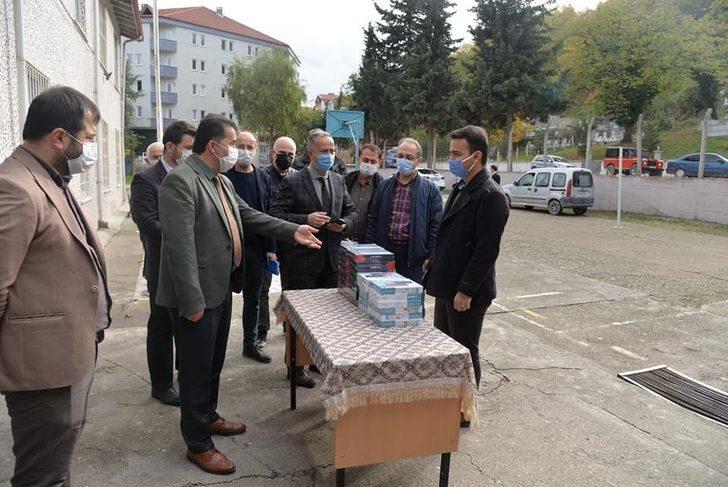 Türkeli’de 146 öğrenciye tablet desteği G2