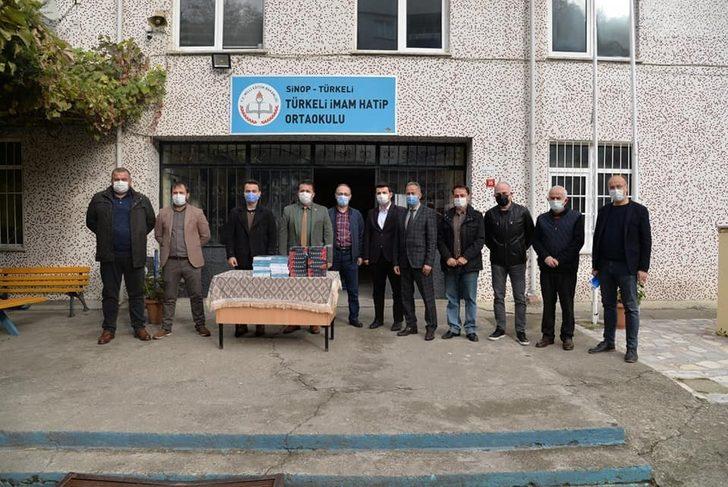 Türkeli’de 146 öğrenciye tablet desteği G4