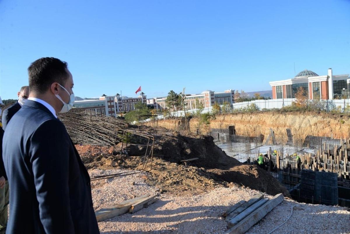 Bin 500 kişilik KYK yurdunda &ccedil;alışmalar devam ediyor