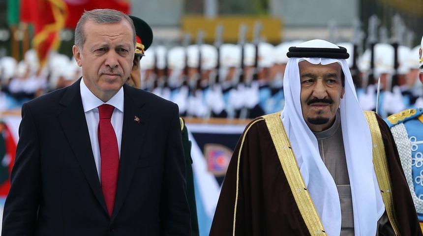 Cumhurbaşkanı Erdoğan, Suudi Arabistan Kralı Selman ile g&ouml;r&uuml;şt&uuml;: 'İkili ilişkilerin geliştirilmesi ve sorunların giderilmesi i&ccedil;in mutabık kalındı'