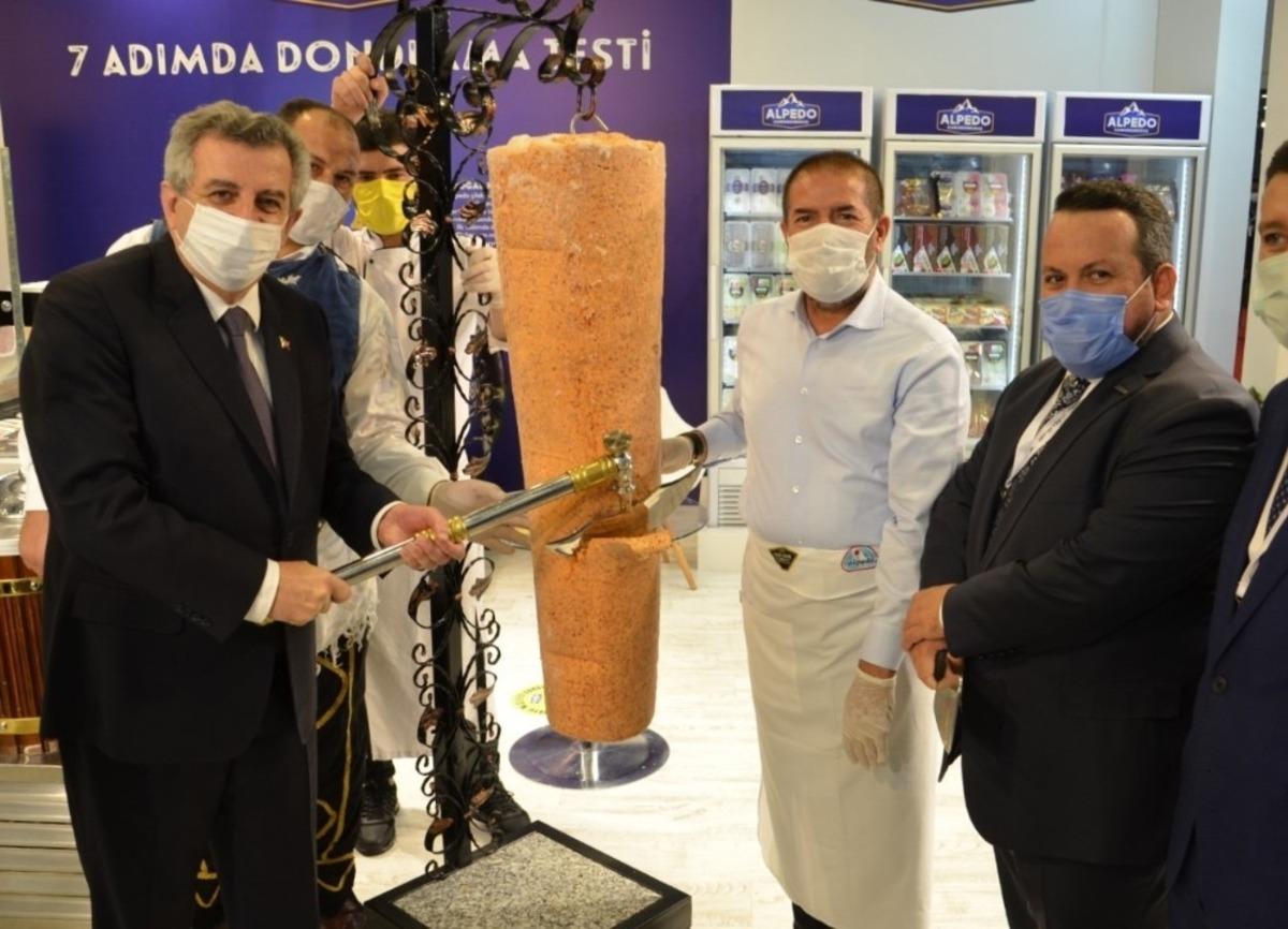 İstanbul&rsquo;da biberli dondurmaya b&uuml;y&uuml;k ilgi