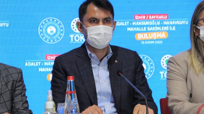 Bakan Kurum'dan İzmir'deki depremle ilgili a&ccedil;ıklama: 1 yılda tamamlanacak