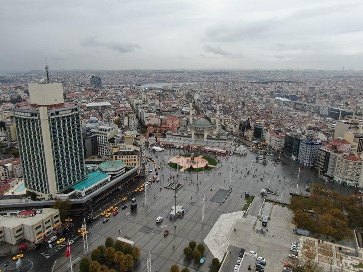 Sokağa çıkma kısıtlaması öncesi Taksim’de yoğunluk G2