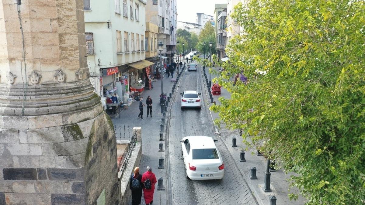 B&uuml;y&uuml;kşehir&rsquo;den Hamdi Kutlar Caddesi&rsquo;nde onarım &ccedil;alışması başlatıyor
