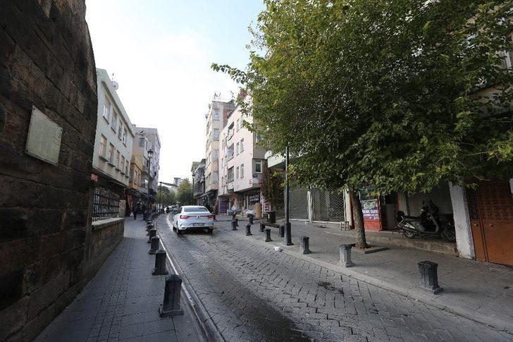 Büyükşehir’den Hamdi Kutlar Caddesi’nde onarım çalışması başlatıyor G4