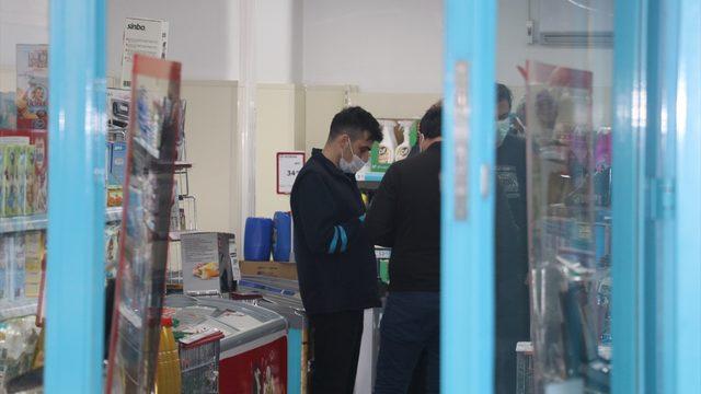 Adana'da silahlı ve bıçaklı market soygunu girişimi