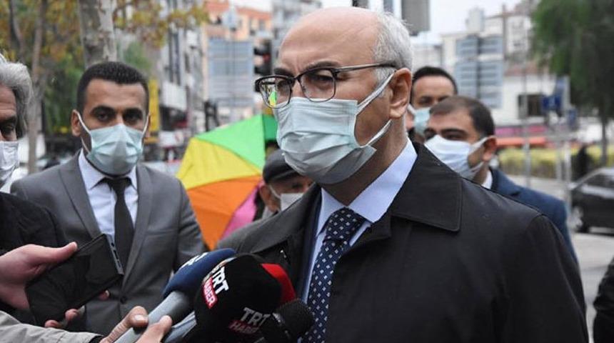 İzmir Valisi Yavuz Selim Köşger, koronavirüse yakalandı