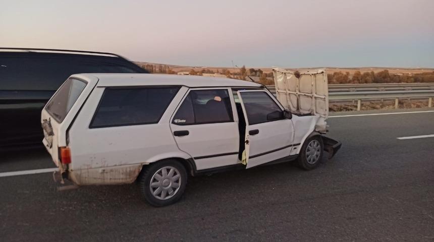 Kırıkkale’de feci kaza! Otomobilin kapısından yola savrulan kadın yaşamını yitirdi