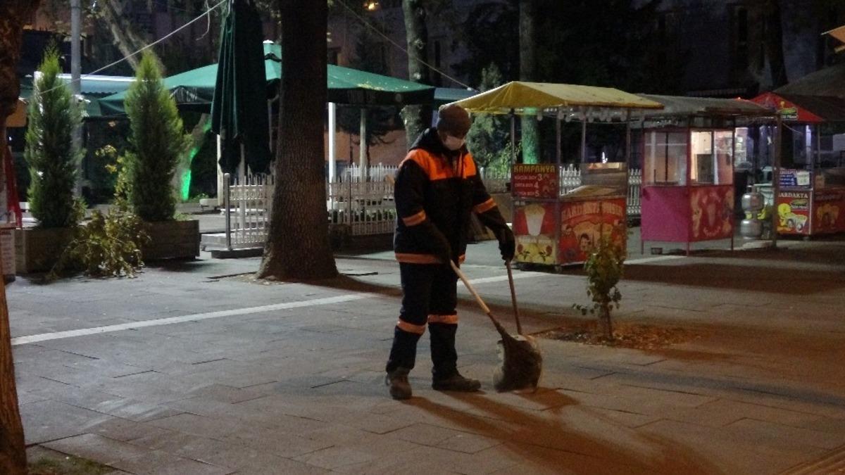Uşak&rsquo;ta sokaklar boş kaldı