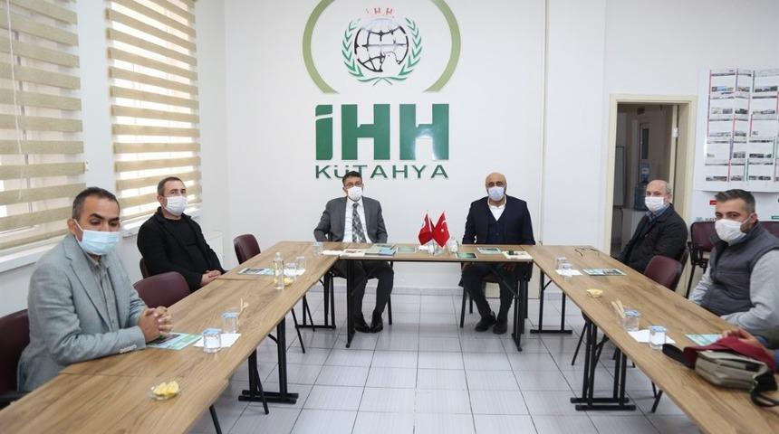 K&uuml;tahya&rsquo;da 200 aileye gıda yardımı