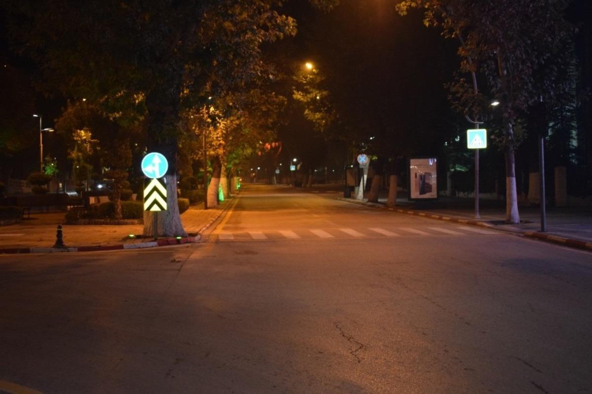Malatya&rsquo;da cadde ve sokaklar boş kaldı