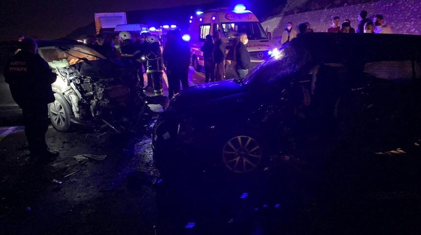Hatay'da feci kaza: 2 ölü, 2 yaralı