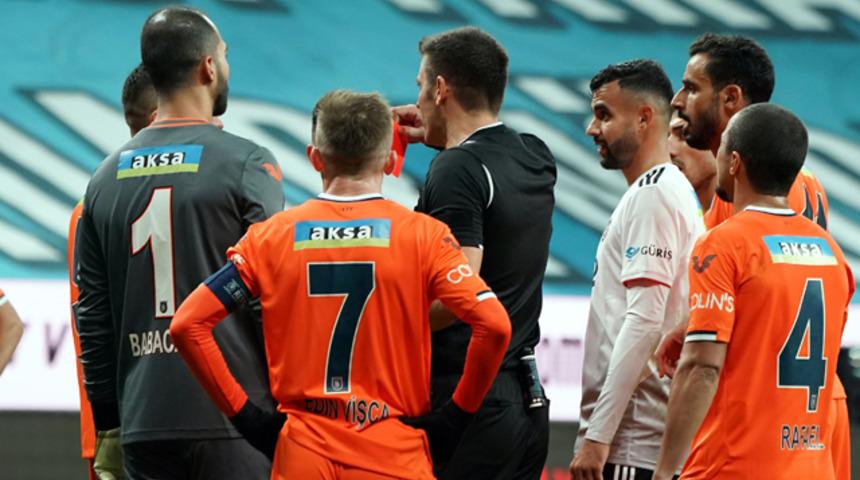 Mehmet Topal 4 sezon sonra kırmızı kart gördü