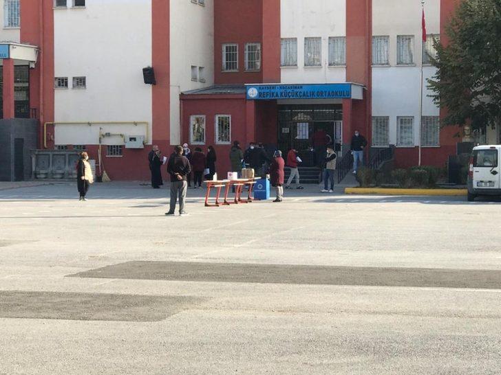 KPSS Ortaöğretim sınavı tedbirler çerçevesinde başladı G1